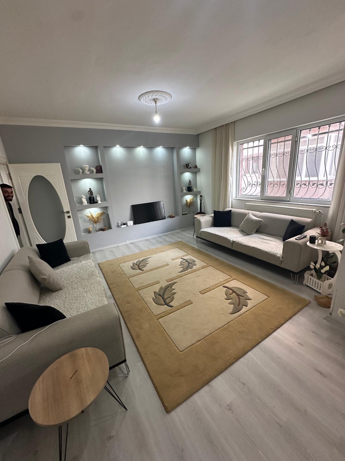 ATA EMLAK'TAN GOP'TA SİTE İÇERSİNDE 3+1 SATILIK DAİRE